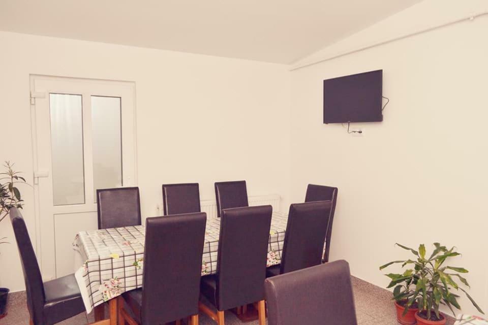 Denisa & Rares Hotel Tasnád Kültér fotó